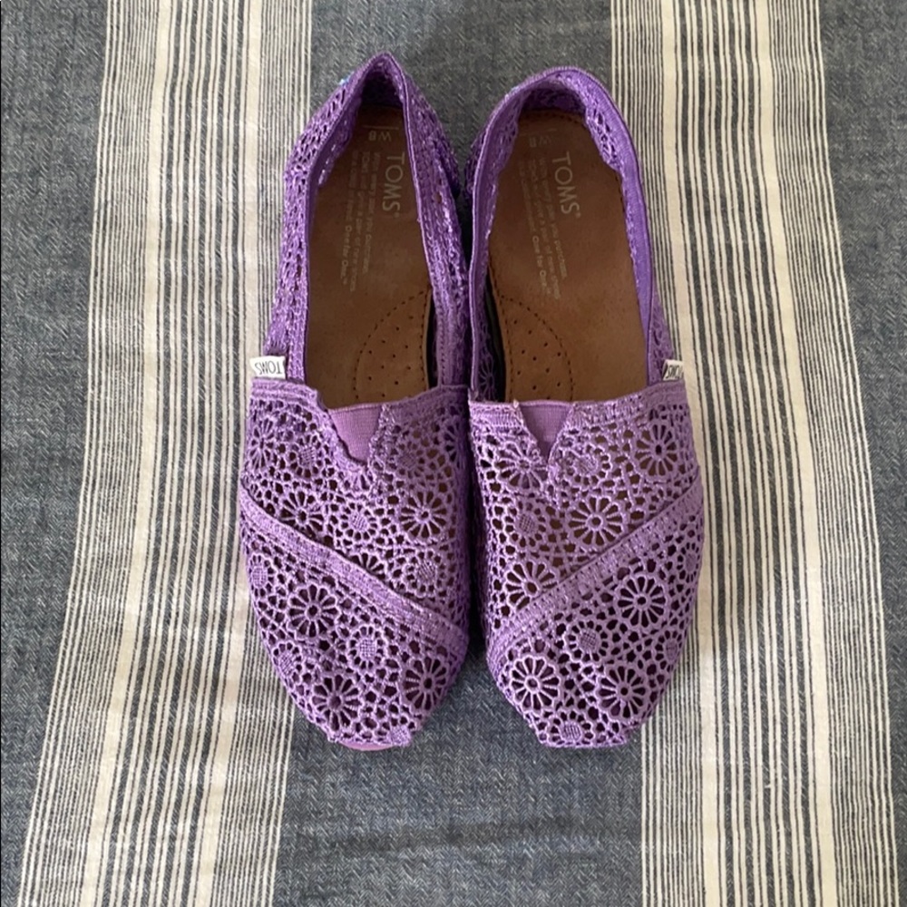 Crocheted Toms